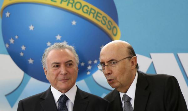 Ala política de Temer quer jogar reforma da Previdência para 2018